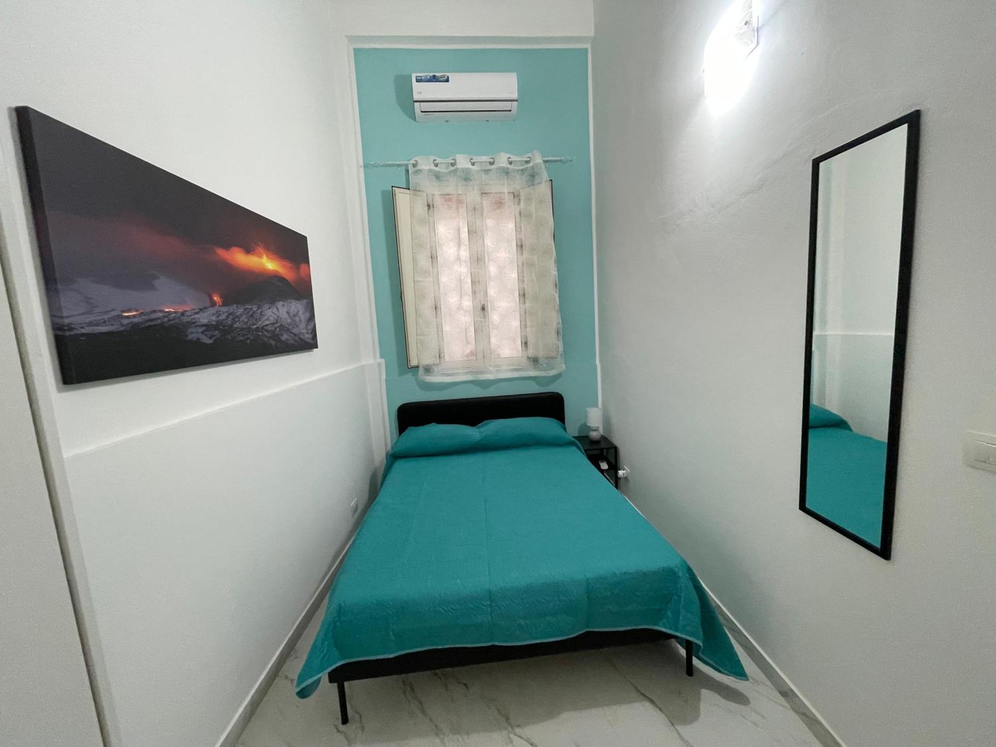 Terrazzo Garibaldi Holiday Home คาตาเนีย ภายนอก รูปภาพ